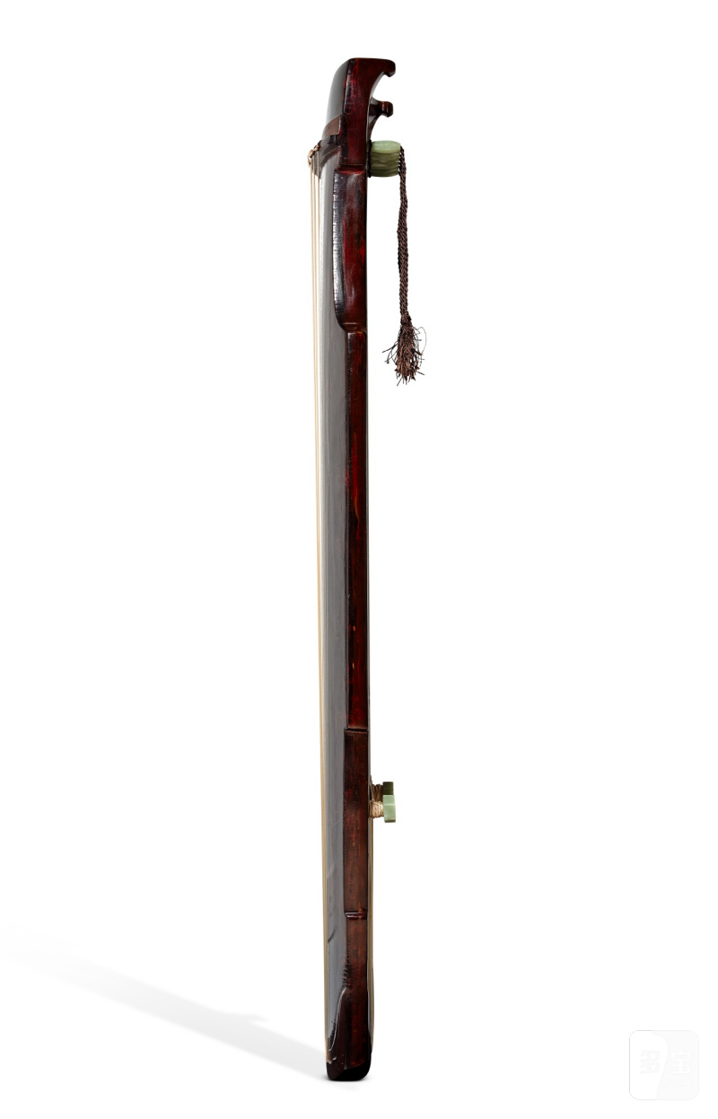 A black-lacquered Confucius-style guqin, Southern Song - early Ming dynasty | 南宋至明早期 黑漆仲尼式琴 - 图3